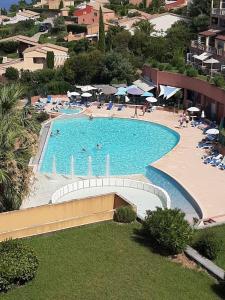 Appartements 2 bedroom apartment with large terrace : Appartement 2 Chambres