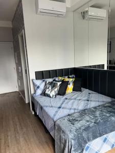 Studio há 2 minutos da Estação República do Metro