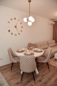 S&L luxury apartman
