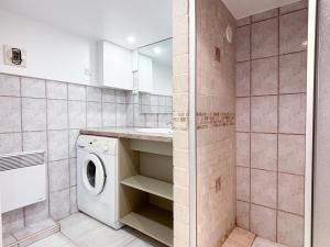 Appartements Charmant rez-de-villa avec piscine et terrasse : photos des chambres
