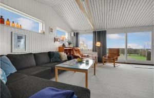 Cozy Home In Assens With House Sea View