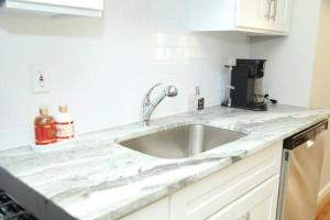 Grace Filled Apartment in Newark