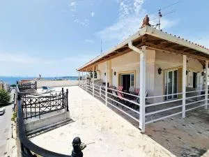 4 Squares Apartments - Rooftop Apartment - 纳弗帕克托斯