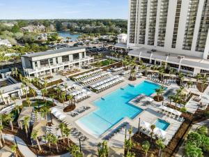 Stylish, ocean view studio with full access to resort amenities! condo