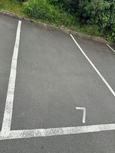 Luxury cozy 3 bed Apartment 5mins from city - free parking!