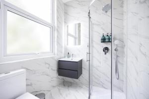 Beautiful 3-Bed Apartment in Shepherds Bush