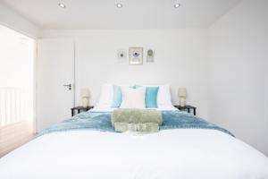 Beautiful 3-Bed Apartment in Shepherds Bush