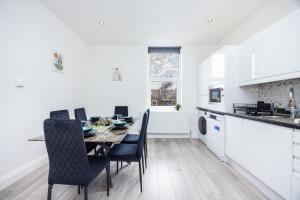 Beautiful 3-Bed Apartment in Shepherds Bush