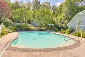 Sparrow Bush Retreat with Pool and Screened Porch - Port Jervis