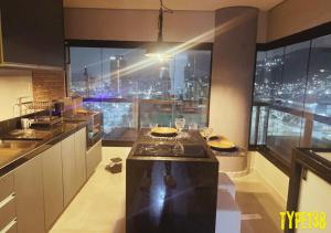 Apto Incrível - Piscina no Rooftop - Vista Mar - 600m Praia Enseada