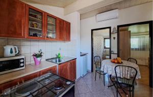 Nice Apartment In Medulin With Wifi