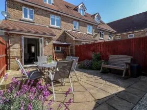 Anchors Away - Radipole