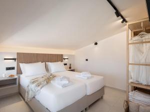 Seaview villa with pool in nature next to Platanias