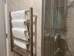 3BR Auckland Holiday Home near Outlet shops and Costco