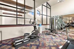 Best Western West Towne Suites