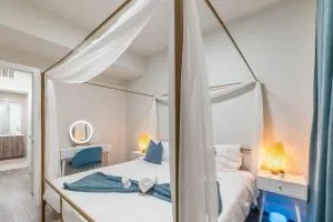 Blue Breakaway with Free Parking and Sleeps 9, Book 7 days, Get 20 Percent OFF - Newark