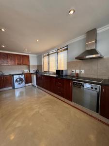 Accommodation Front - Loft Waterfront Penthouse with Ocean Views