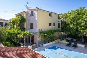 Apartments with a swimming pool Stari Grad, Hvar - 22986 - Rudina