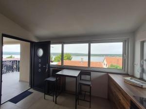 Family friendly seaside apartments Krusevo, Novigrad - 23302