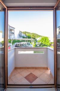 Apartments and rooms with parking space Baska, Krk - 23309