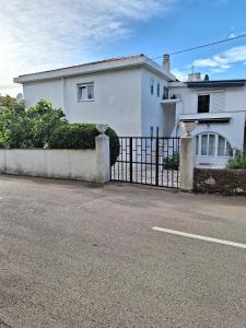 Apartments by the sea Punat, Krk - 23310