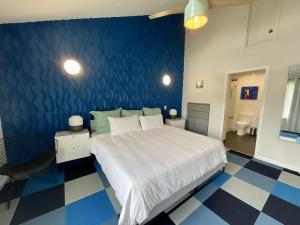 Mod and fun villa with full access toresort amenities, 9EWC villa