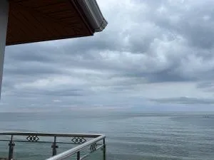 3BR Oceanfront Vacation House in Lila, Bohol - Tocdoc