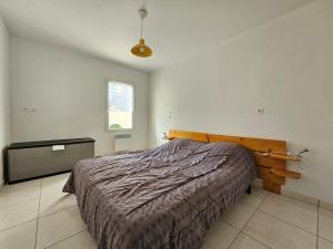 Maisons de vacances Villa lumineuse et confortable, a 600m de la plage, proche commerces, jardin et WiFi inclus - FR-1-476-26 : photos des chambres