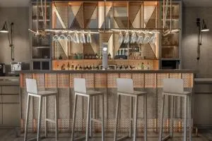 AC Hotel by Marriott Madrid Airport - 阿尔甘达·德尔·雷伊