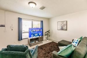 Miami Oasis 7 mins to Dolphin Mall MIA PS4 Games