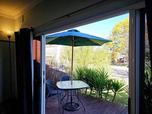 Quantrill Avenure Retreat