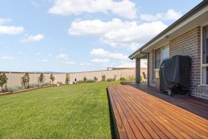 Brilliant Brennan - Modern 4 Bed 2 Bath Home