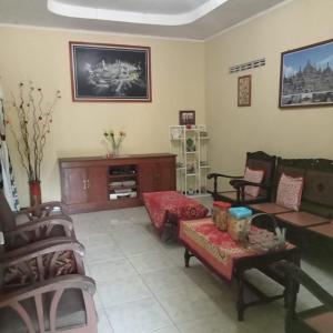 Homestay Bu Enik Borobudur by BToC