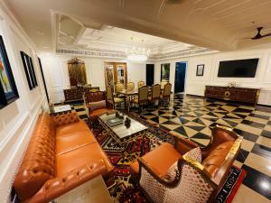 Mayfair Palm Beach Resort