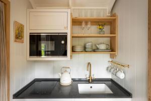 Mr McGregor’s Garden Shepherds Hut Chatsworth Estate