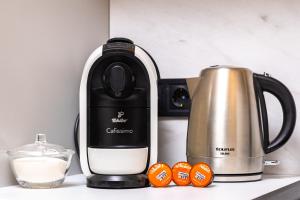 Sunset 2BR Apartment Parking included