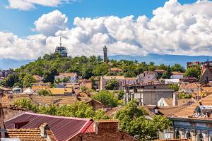 Sunset 2BR Apartment Parking included