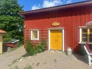 Stallet Boende utanför Alingsås - Hjälmared