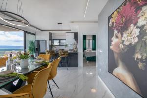 Lux Penthouse Panoramic View with jacuzzi