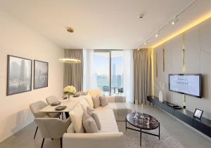 Stunning 1BR in Stella Maris, City View, Marina