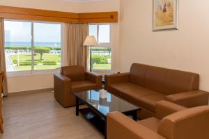 Holiday Beach Resort