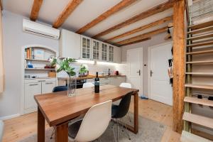Andronella Apartment