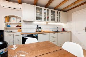 Andronella Apartment