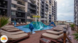 Mamaia Beach Condos 2