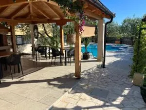 Apartments and Rooms Rogić (Karlo) - Sveti Petar