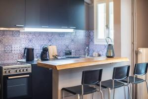 Athens Seaside Retreat Floisvos