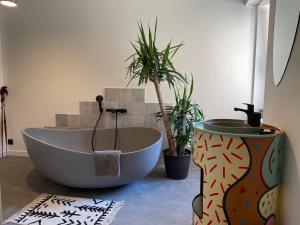 B&B / Chambres d'hotes Le 270 : Chambre Double - Vue sur Jardin
