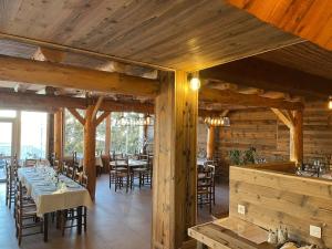 Hotels Hotel des Pyrenees : photos des chambres