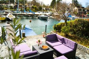 Le bonheur les pieds dans leau