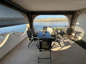 Pool Apartment Galeb